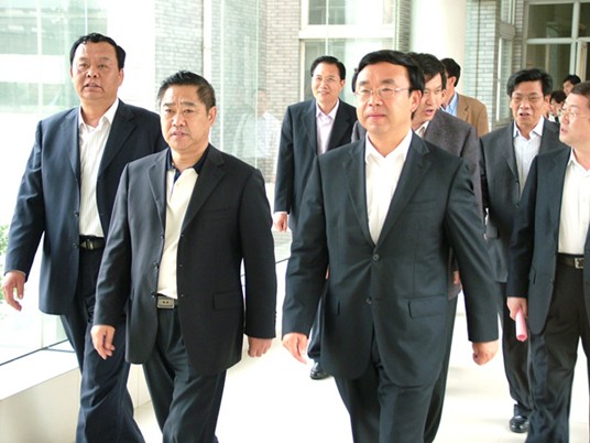 山东原副省长46情妇图